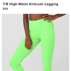 7/8 alo High-Waist Airbrush Legging in Green Glow